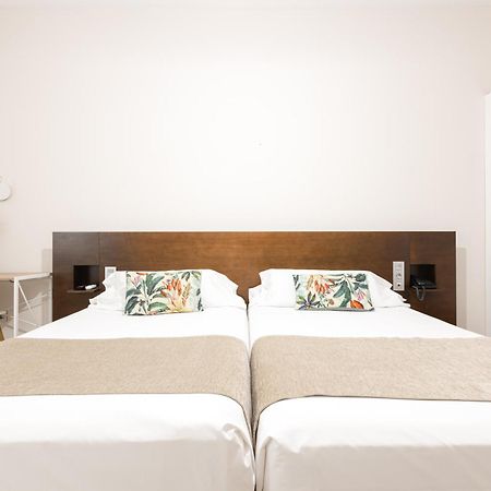 Aacr Hotel Monteolivos Севилья Экстерьер фото