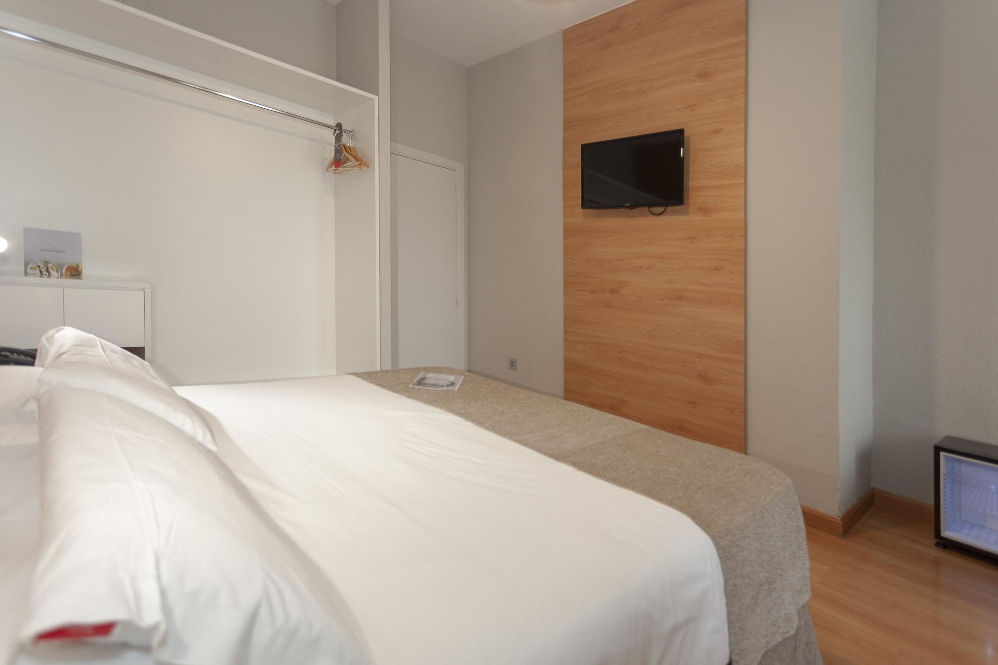 Aacr Hotel Monteolivos Севилья Экстерьер фото