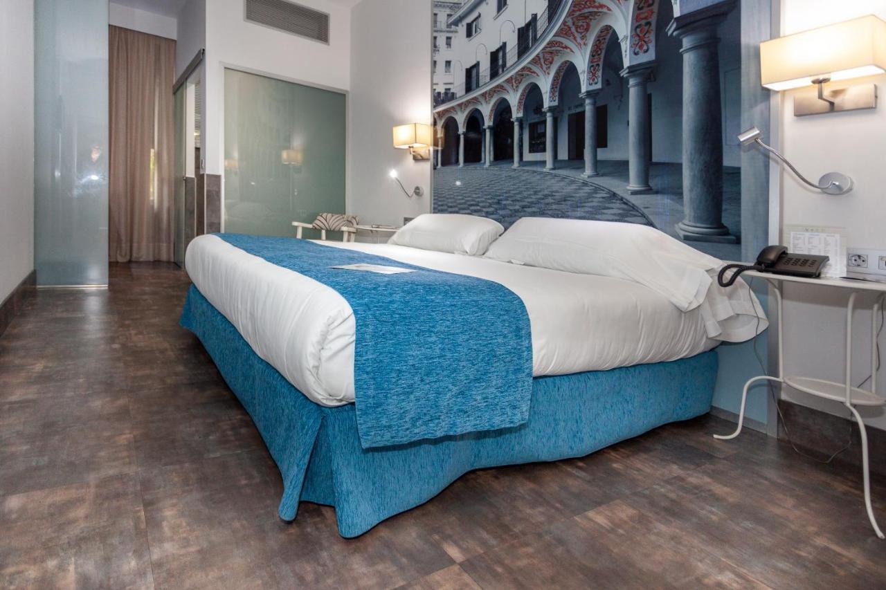 Aacr Hotel Monteolivos Севилья Экстерьер фото