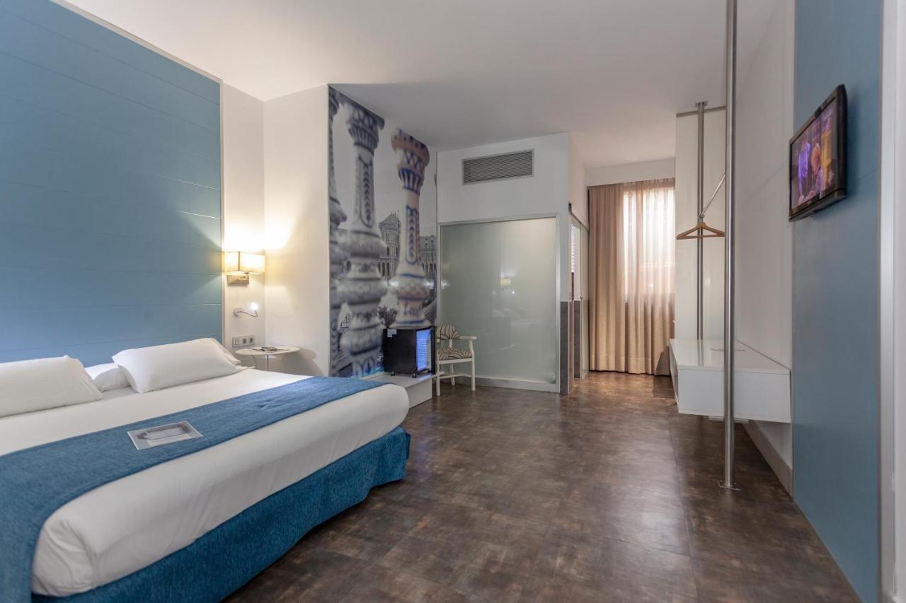 Aacr Hotel Monteolivos Севилья Экстерьер фото
